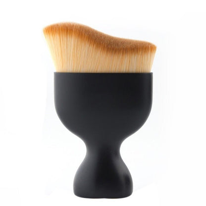 Brosse douce pour le nettoyage intérieur des voitures, parfaite pour dépoussiérer les bouches d'aération et les tableaux de bord.