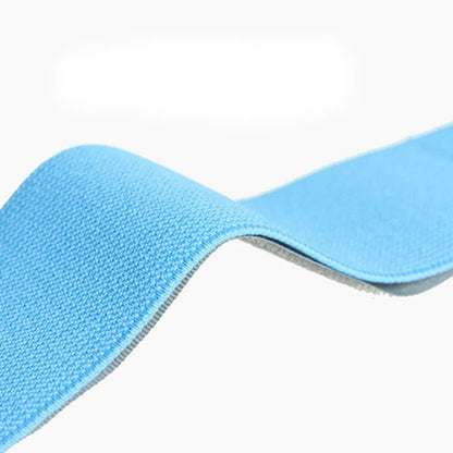 Sangles robustes et réglables conçues pour sécuriser les bagages et le fret. Parfaites pour garder les articles organisés et stables dans les coffres de voiture pendant le voyage.