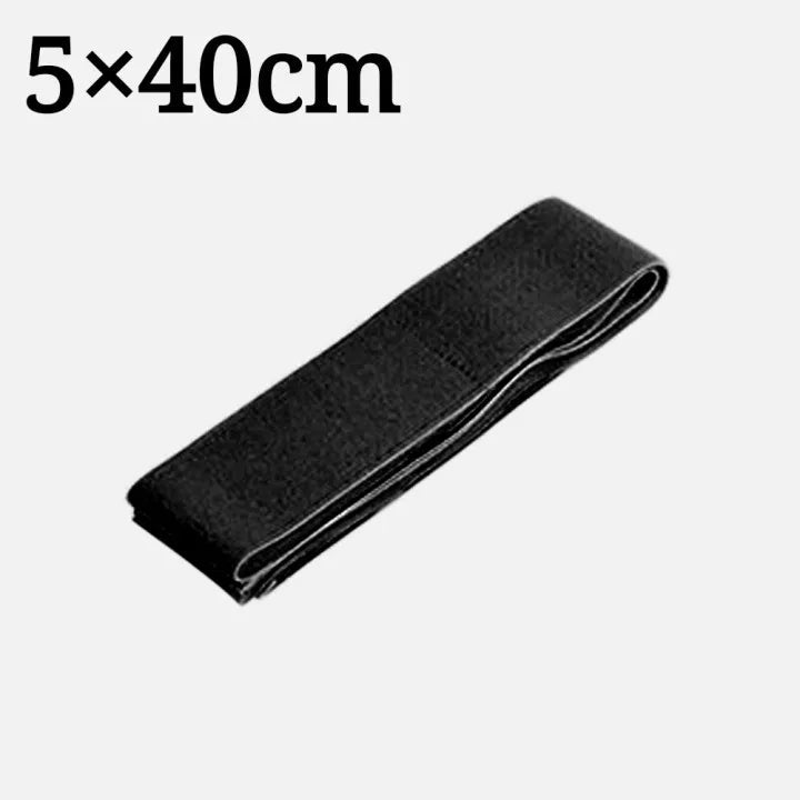 Sangles robustes et réglables conçues pour sécuriser les bagages et le fret. Parfaites pour garder les articles organisés et stables dans les coffres de voiture pendant le voyage.